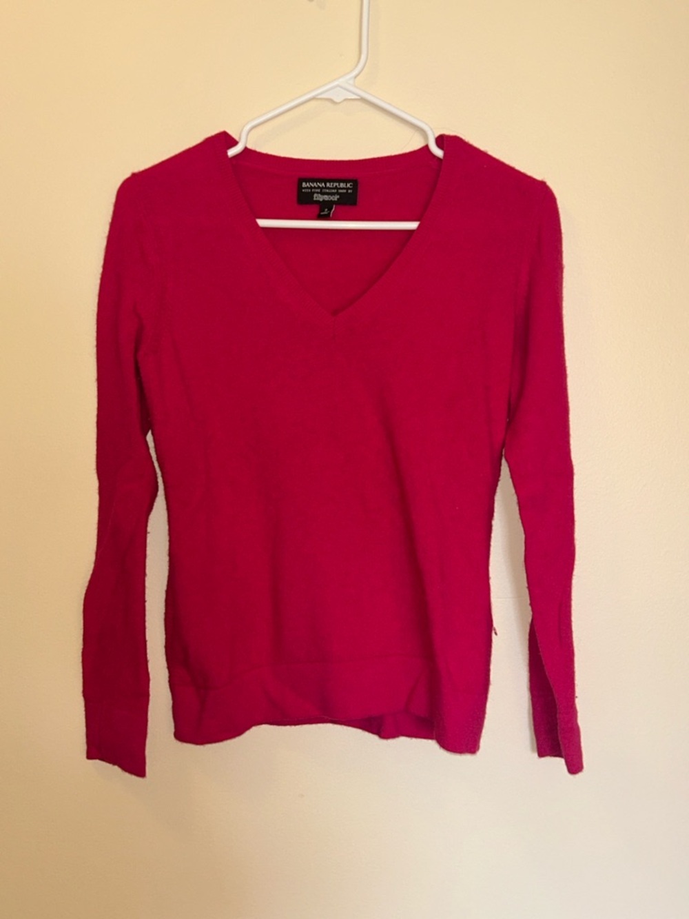 Banana Republic Pink V-Neck Sweater Women’s Small Knit Pullover Casual Top